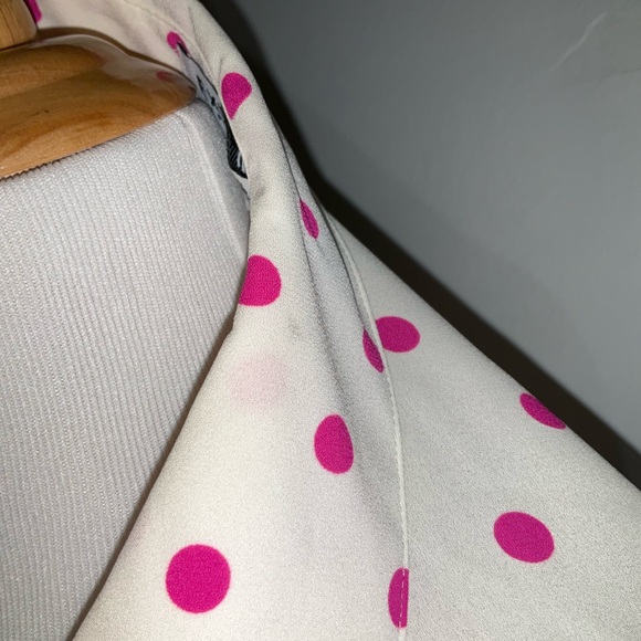 Express Cream Portofino Button Down Shirt with Notched Collar - Picture 9 of 11